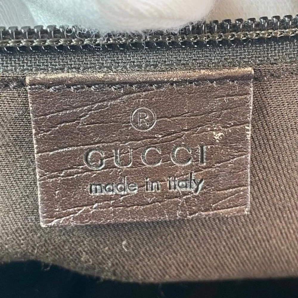 Gucci Monogram Signature Double Pocket 4GG910